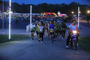 BIB: 
                            <button type="button" onclick="openModal(3624529)" class="btn btn-primary btn-sm float-right btn-popup" data-toggle="modal" data-target=".modal-high-quality">
                        <i class="fas fa-shopping-cart"></i> Add to Cart
                    </button>
                                            <button type="button" onclick="isThisMe(3624529, true)" class="btn btn-success btn-sm float-right btn-popup btn-isme hidden" data-toggle="tooltip" data-placement="bottom" title="นี่คือรูปของคุณใช่ไหม คลิกที่นี่เพื่อเอาเข้าอัลบั้ม">
                        <i class="fas fa-plus"></i> Add to album
                    </button>
                    <button type="button" onclick="isThisMe(3624529, false)" class="btn btn-warning btn-sm float-right btn-popup btn-isnotme hidden">
                        <i class="fas fa-ban"></i> Remove from album
                    </button>